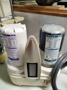 家庭用浄水器ツインe】一年に一度のカートリッジフィルター交換