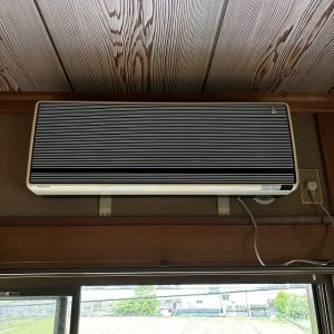 20年以上前のナショナル製エアコンを、三菱 霧ヶ峰に取替えました