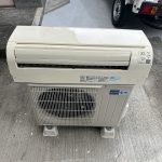 停電した建物のルームエアコンを取外してきました！！