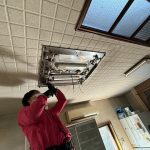 故障した大型蛍光灯照明をLED照明に取替えてきました!!