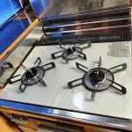 ガラストップ天板の割れ。ビルトインコンロをお取り換えしてきました。